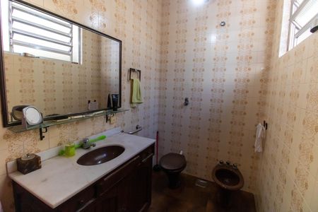 Casa à venda com 155m², 4 quartos e 2 vagas Casa à venda com 155m², 4 quartos e 2 vagasBanheiro da Suíte