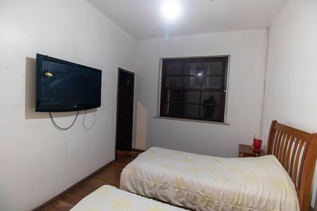 Casa à venda com 155m², 4 quartos e 2 vagas Casa à venda com 155m², 4 quartos e 2 vagasSuíte