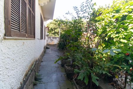Casa à venda com 155m², 4 quartos e 2 vagas Casa à venda com 155m², 4 quartos e 2 vagasÁrea externa