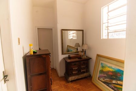 Casa à venda com 155m², 4 quartos e 2 vagas Casa à venda com 155m², 4 quartos e 2 vagasHall