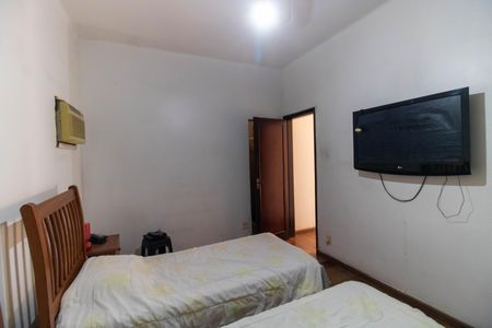 Suíte  de casa à venda com 4 quartos, 155m² em Fátima, Niterói