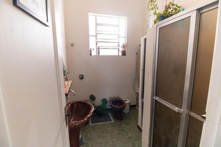 Casa à venda com 155m², 4 quartos e 2 vagas Casa à venda com 155m², 4 quartos e 2 vagasBanheiro