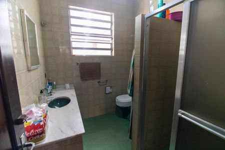 Casa à venda com 155m², 4 quartos e 2 vagas Casa à venda com 155m², 4 quartos e 2 vagasBanheiro Social