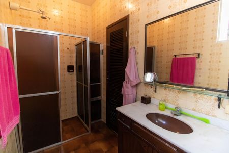 Casa à venda com 155m², 4 quartos e 2 vagas Casa à venda com 155m², 4 quartos e 2 vagasBanheiro da Suíte