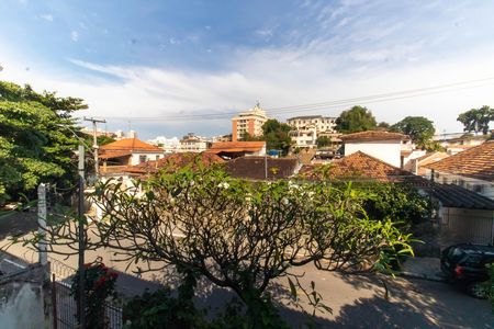 Casa à venda com 155m², 4 quartos e 2 vagas Casa à venda com 155m², 4 quartos e 2 vagasVista do Quarto 1