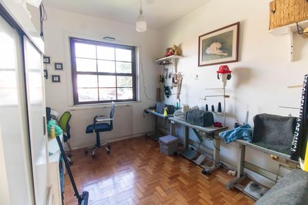 Casa à venda com 155m², 4 quartos e 2 vagas Casa à venda com 155m², 4 quartos e 2 vagasQuarto 2