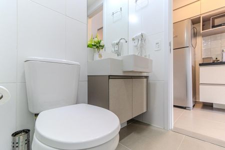 Studio para alugar com 37m², 1 quarto e sem vaga Studio para alugar com 37m², 1 quarto e sem vagaBanheiro