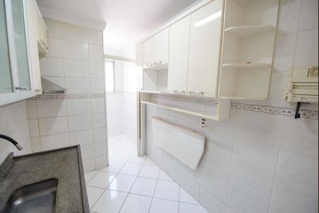 Apartamento para alugar com 6m², 2 quartos e 1 vaga Apartamento para alugar com 6m², 2 quartos e 1 vagaCozinha