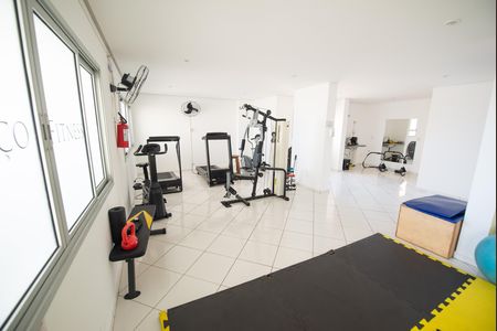 Apartamento para alugar com 6m², 2 quartos e 1 vaga Apartamento para alugar com 6m², 2 quartos e 1 vagaÁrea comum - Academia