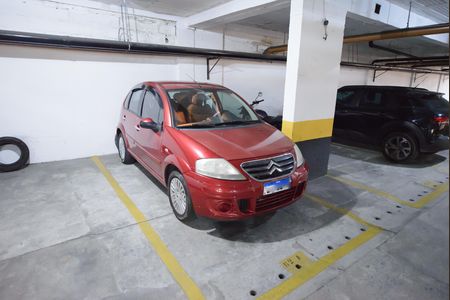 Apartamento para alugar com 6m², 2 quartos e 1 vaga Apartamento para alugar com 6m², 2 quartos e 1 vagaGaragem