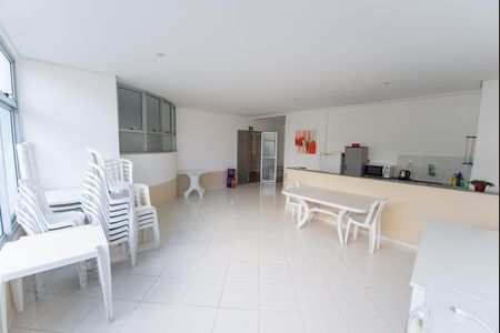Apartamento para alugar com 6m², 2 quartos e 1 vaga Apartamento para alugar com 6m², 2 quartos e 1 vagaÁrea comum - Salão de festas