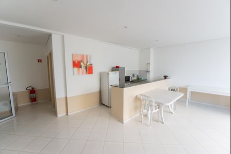 Apartamento para alugar com 6m², 2 quartos e 1 vaga Apartamento para alugar com 6m², 2 quartos e 1 vagaÁrea comum - Salão de festas