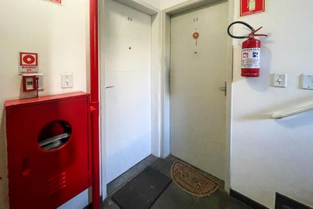 Apartamento para alugar com 62m², 2 quartos e 1 vaga Apartamento para alugar com 62m², 2 quartos e 1 vagaHall Andar