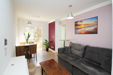 Sala de apartamento para alugar com 2 quartos, 62m² em Parque Rincao, Cotia