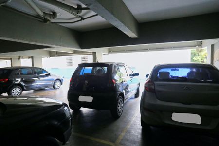 Apartamento à venda com 120m², 4 quartos e 1 vaga Apartamento à venda com 120m², 4 quartos e 1 vagaGaragem
