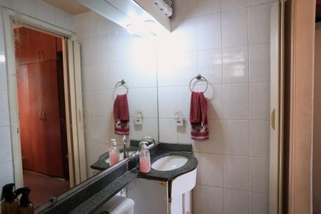 Apartamento à venda com 120m², 4 quartos e 1 vaga Apartamento à venda com 120m², 4 quartos e 1 vagaBanheiro da Suíte
