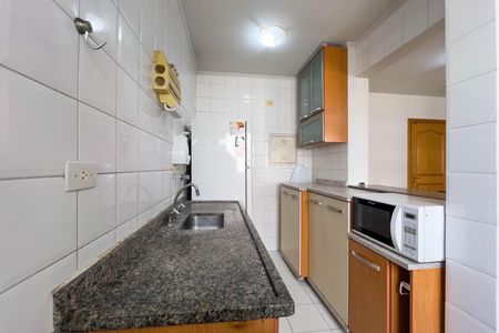 Apartamento à venda com 45m², 1 quarto e 1 vagaCozinha e área de serviço 