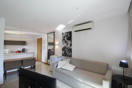 Apartamento para alugar com 36m², 1 quarto e 1 vagaSala
