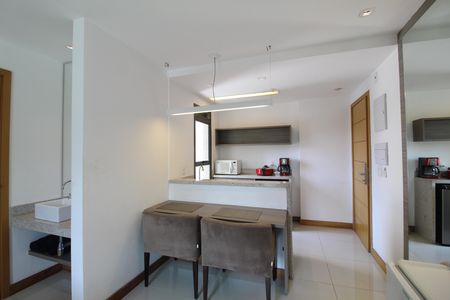 Sala de apartamento para alugar com 1 quarto, 36m² em Jacarepaguá, Rio de Janeiro