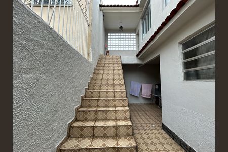 Apartamento à venda com 40m², 1 quarto e sem vagaEscada