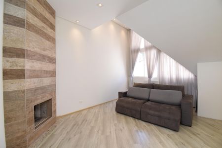Casa de condomínio à venda com 180m², 3 quartos e sem vagaÁtico