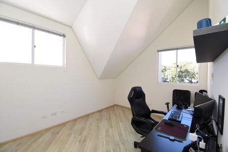 Casa de condomínio à venda com 180m², 3 quartos e sem vagaSuíte do Ático