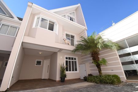 Casa de condomínio à venda com 180m², 3 quartos e sem vagaFachada