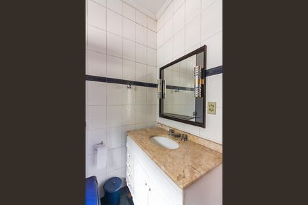 Casa para alugar com 80m², 2 quartos e 2 vagasBanheiro