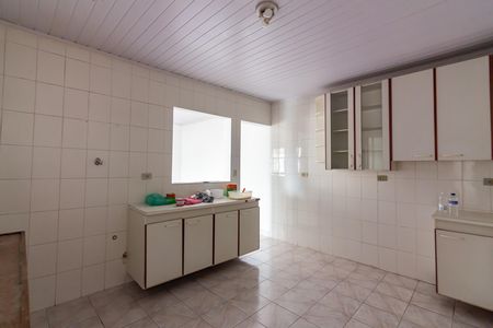 Casa para alugar com 80m², 2 quartos e 2 vagasCozinha 