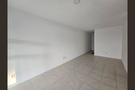 Apartamento para alugar com 98m², 3 quartos e 2 vagas Apartamento para alugar com 98m², 3 quartos e 2 vagasSala