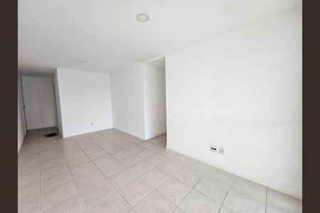 Apartamento para alugar com 98m², 3 quartos e 2 vagas Apartamento para alugar com 98m², 3 quartos e 2 vagasSala