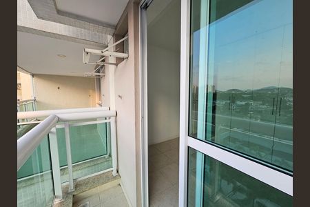 Apartamento para alugar com 98m², 3 quartos e 2 vagas Apartamento para alugar com 98m², 3 quartos e 2 vagasVaranda do quarto 2