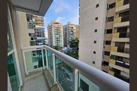 Apartamento para alugar com 98m², 3 quartos e 2 vagas Apartamento para alugar com 98m², 3 quartos e 2 vagasVaranda da suíte 3