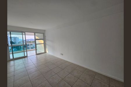 Apartamento para alugar com 98m², 3 quartos e 2 vagas Apartamento para alugar com 98m², 3 quartos e 2 vagasSala