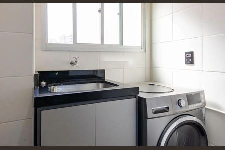 Área de serviço de apartamento para alugar com 3 quartos, 78m² em Belvedere, Belo Horizonte