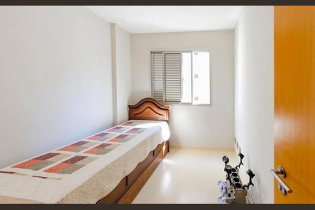 Apartamento para alugar com 78m², 3 quartos e 2 vagas Apartamento para alugar com 78m², 3 quartos e 2 vagasQuarto