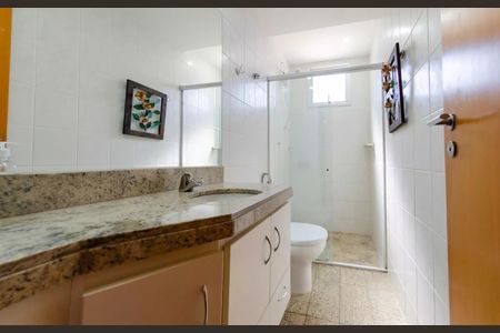 Apartamento para alugar com 78m², 3 quartos e 2 vagas Apartamento para alugar com 78m², 3 quartos e 2 vagasBanheiro