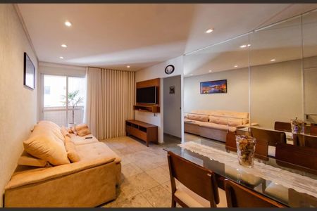 Sala de apartamento para alugar com 3 quartos, 78m² em Belvedere, Belo Horizonte