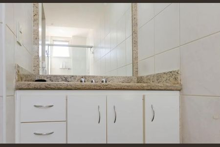 Apartamento para alugar com 78m², 3 quartos e 2 vagas Apartamento para alugar com 78m², 3 quartos e 2 vagasBanheiro