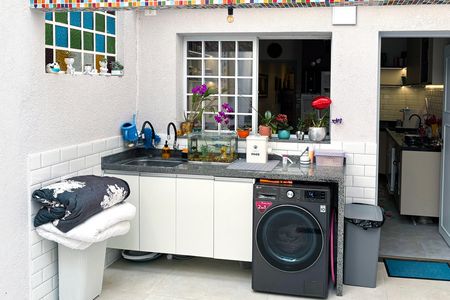 Casa para alugar com 96m², 2 quartos e 1 vagaQuintal