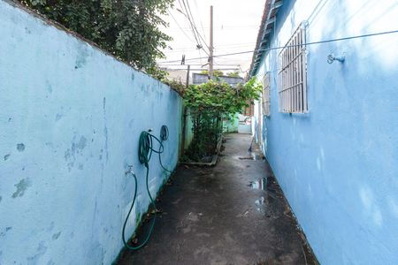 Casa à venda com 210m², 3 quartos e 2 vagasCorredor