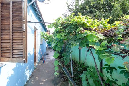 Casa à venda com 210m², 3 quartos e 2 vagasCorredor