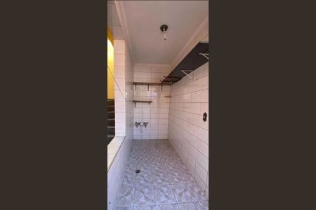 Casa à venda com 180m², 3 quartos e 4 vagasÁrea de serviço