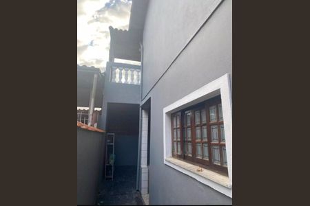 Casa à venda com 180m², 3 quartos e 4 vagasÁrea externa