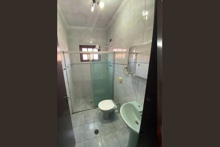 Casa à venda com 180m², 3 quartos e 4 vagasBanheiro