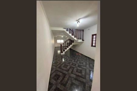 Sala de casa à venda com 3 quartos, 180m² em Jardim Vila Galvao, Guarulhos