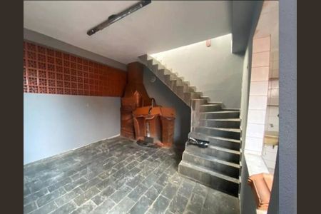 Casa à venda com 180m², 3 quartos e 4 vagasÁrea externa
