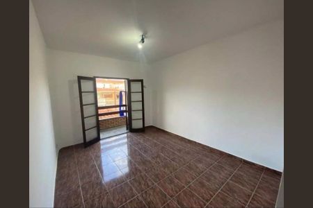 Casa à venda com 180m², 3 quartos e 4 vagasQuarto