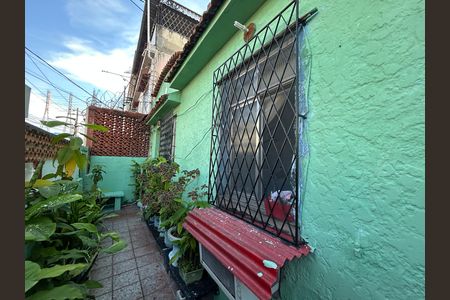 Casa para alugar com 80m², 2 quartos e sem vagaFachada