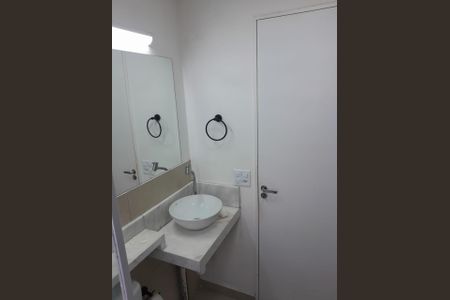 Apartamento para alugar com 55m², 2 quartos e 1 vaga Apartamento para alugar com 55m², 2 quartos e 1 vagaBanheiro